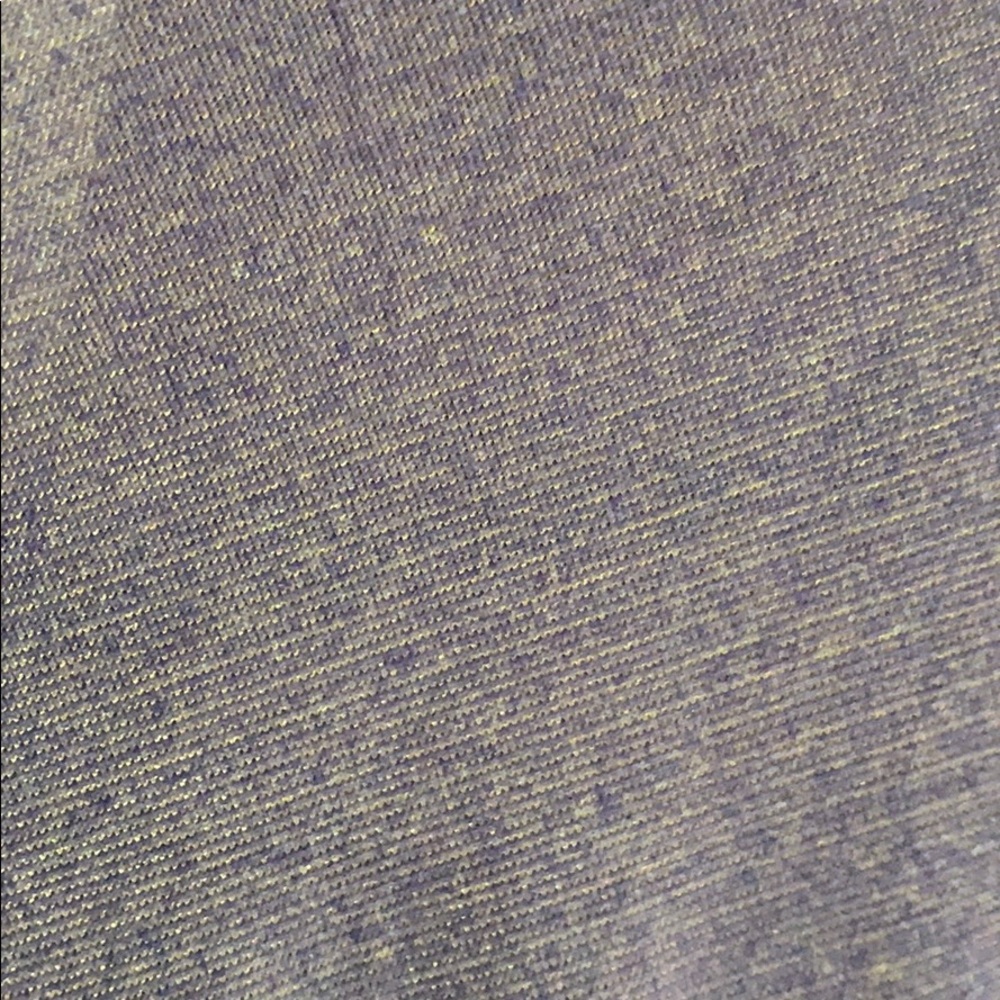 Lululemon key hole back t shirt - Picture 5 of 5